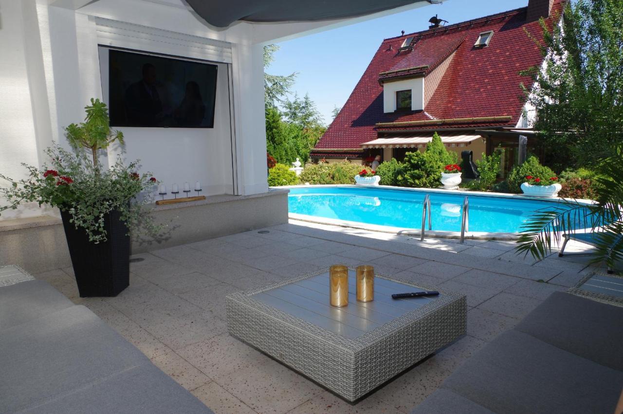 Gaestehaus Gaens - Ferienzimmer Schirgiswalde-Kirschau Exterior photo